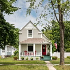 Darling Downtown 3BR w/ Grill | Downtown & Beach