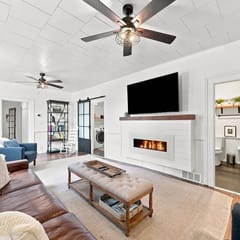 Historic Bay House| 5BR + Walk to Beach & Town