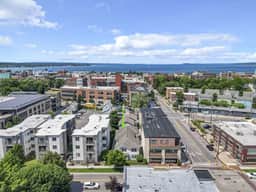 Old Town Retreat | Downtown & Beach | Cherry Festival - Image 3