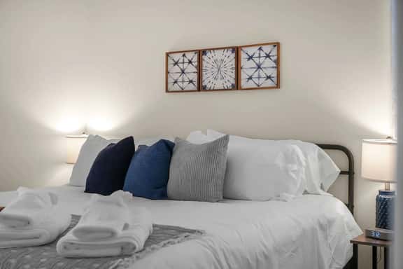 Old Town Retreat | Downtown & Beach | Cherry Festival - Image 1